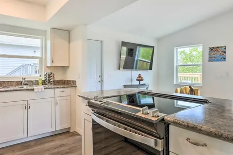 $625,000 | 3303 West Shell Point Road, Ruskin, FL 33570