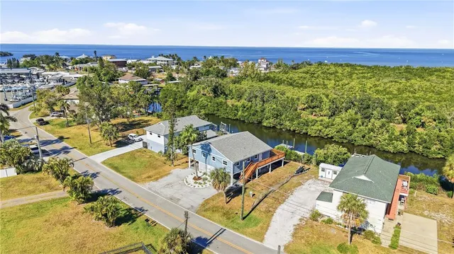 $625,000 | 3303 West Shell Point Road, Ruskin, FL 33570