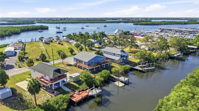 $625,000 | 3303 West Shell Point Road, Ruskin, FL 33570