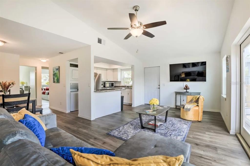 3303 West Shell Point Road Ruskin, FL 33570 - Photo 6 of 42