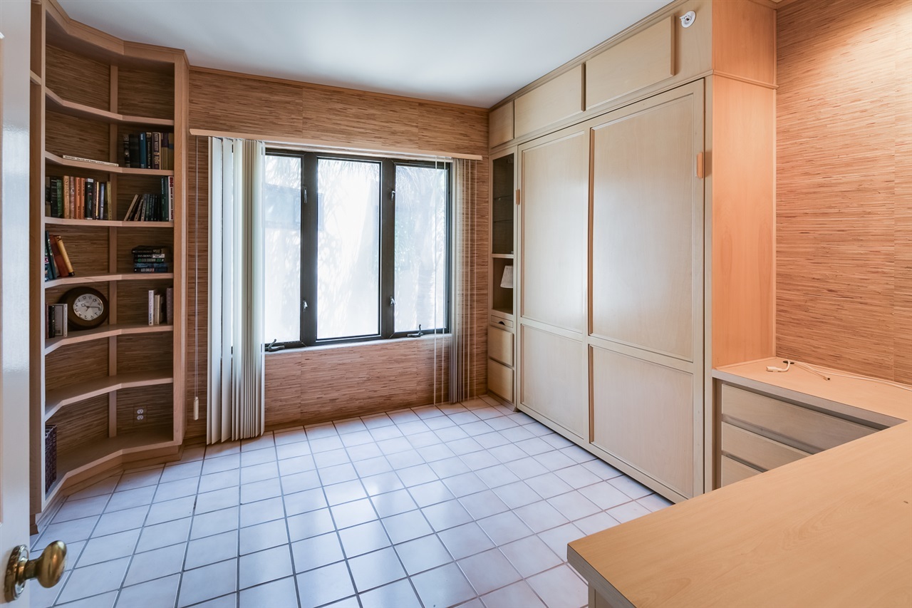 333 Coast Boulevard, Unit 18 La Jolla, CA 92037 - Photo 14 of 18