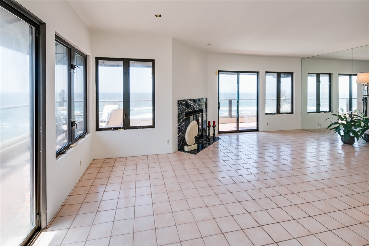 333 Coast Boulevard, Unit 18 La Jolla, CA 92037 - Photo 7 of 18