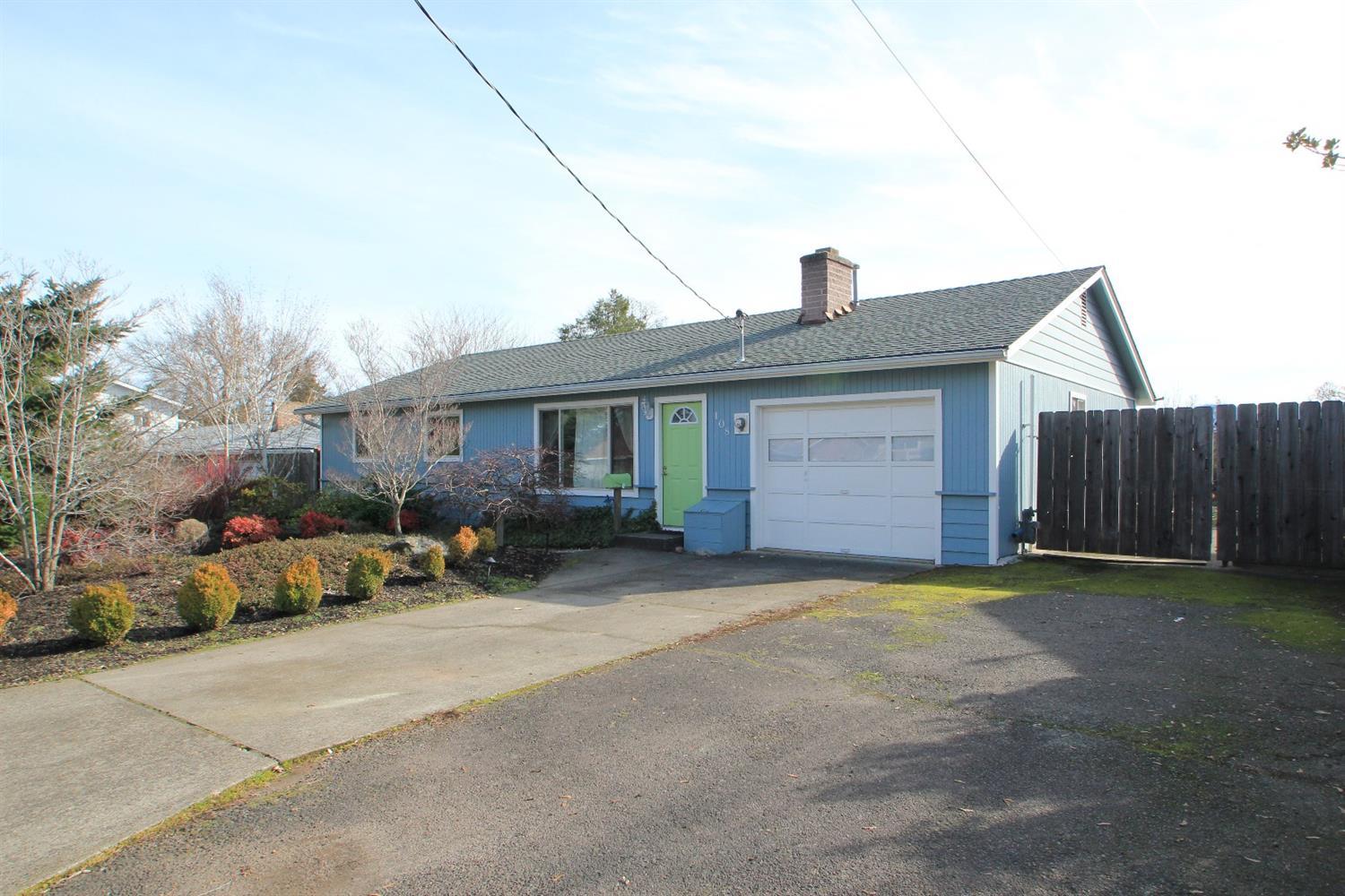 108 Kings Way Central Point, OR 97502 - Photo 2 of 32 Additional Photo