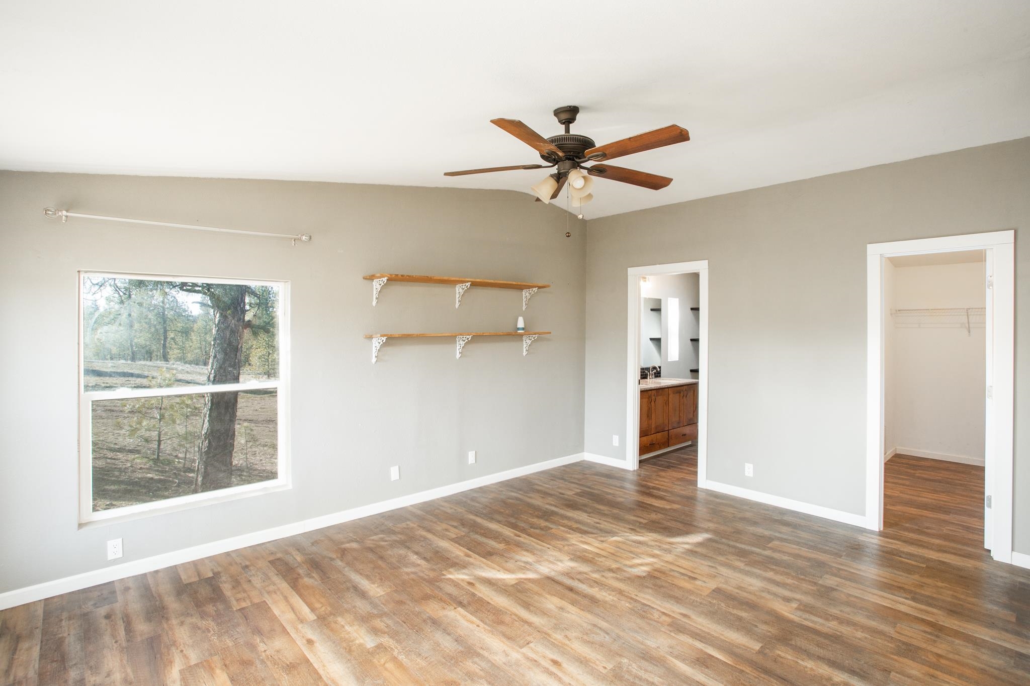 24539 South Pine Grove Road Cheney, WA 99004 - Photo 13 of 33