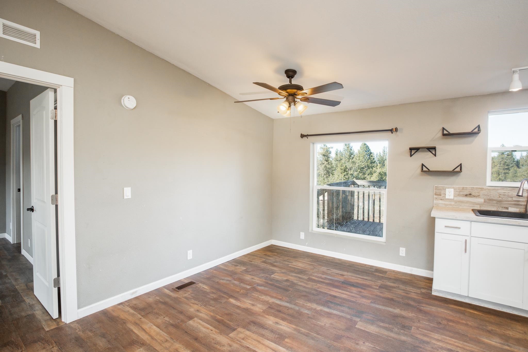 24539 South Pine Grove Road Cheney, WA 99004 - Photo 8 of 33