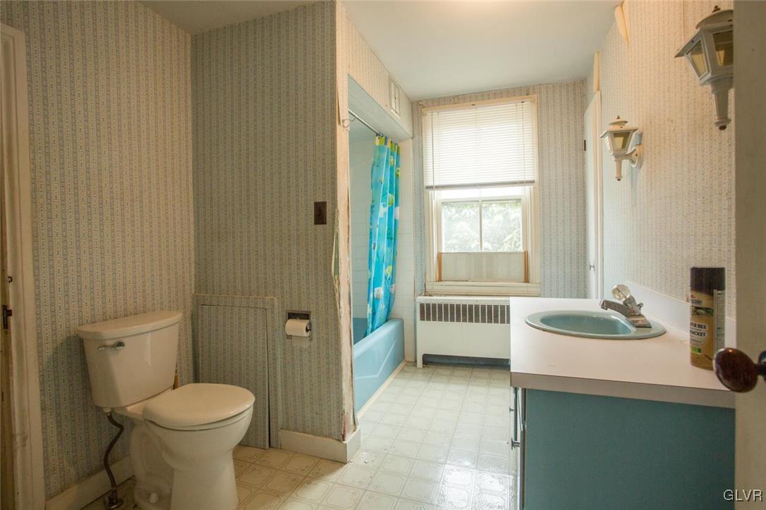 6293 Sullivan Trail Nazareth, PA 18064 - Photo 17 of 32