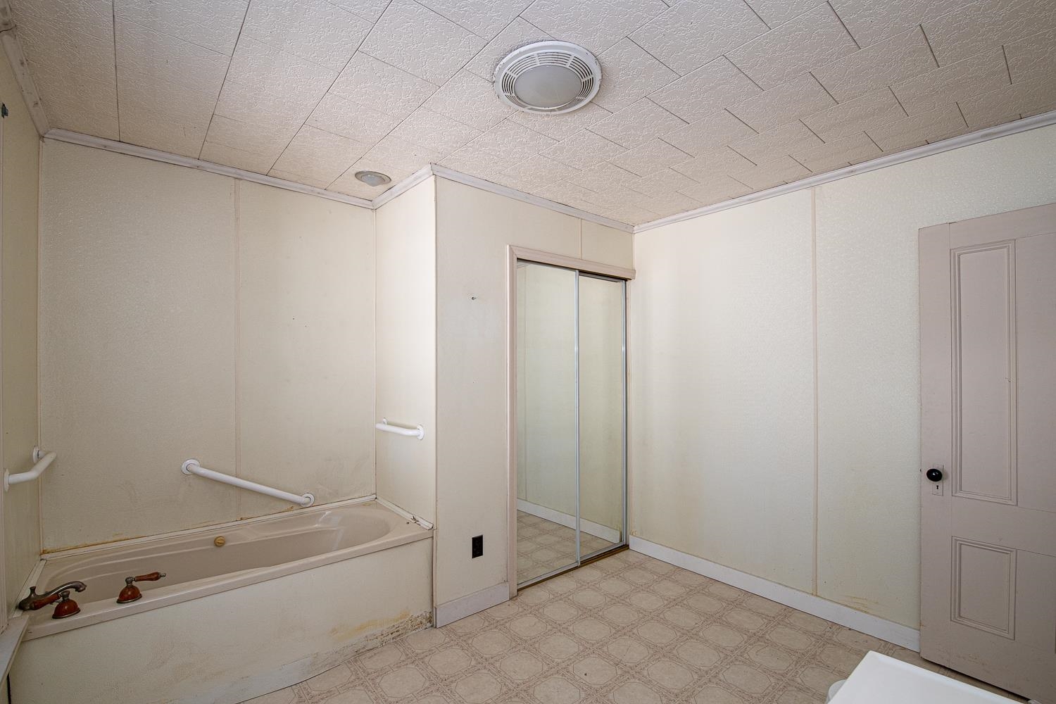 4 Walnut Street Exeter, NH 03833 - Photo 33 of 41