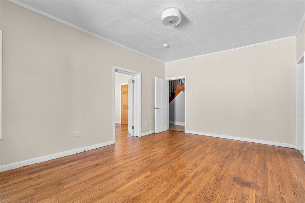 26 Mckinley Road Worcester, MA 01605 - Photo 13 of 36 Gallery Image 13