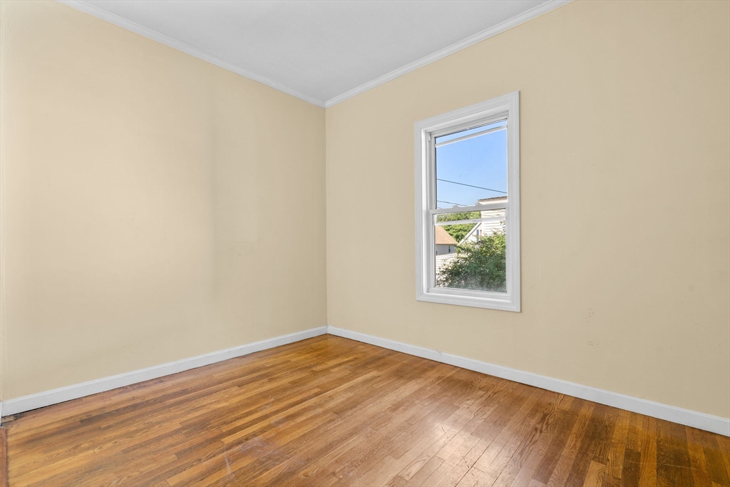 26 Mckinley Road Worcester, MA 01605 - Photo 14 of 36 Gallery Image 14