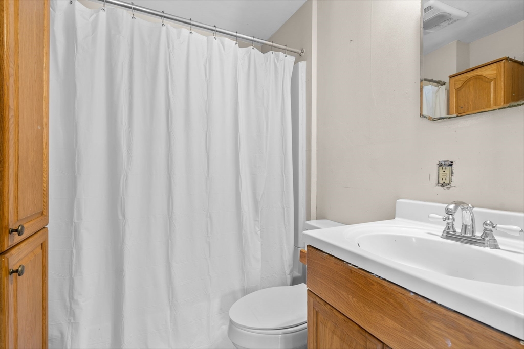 26 Mckinley Road Worcester, MA 01605 - Photo 22 of 36 Gallery Image 22