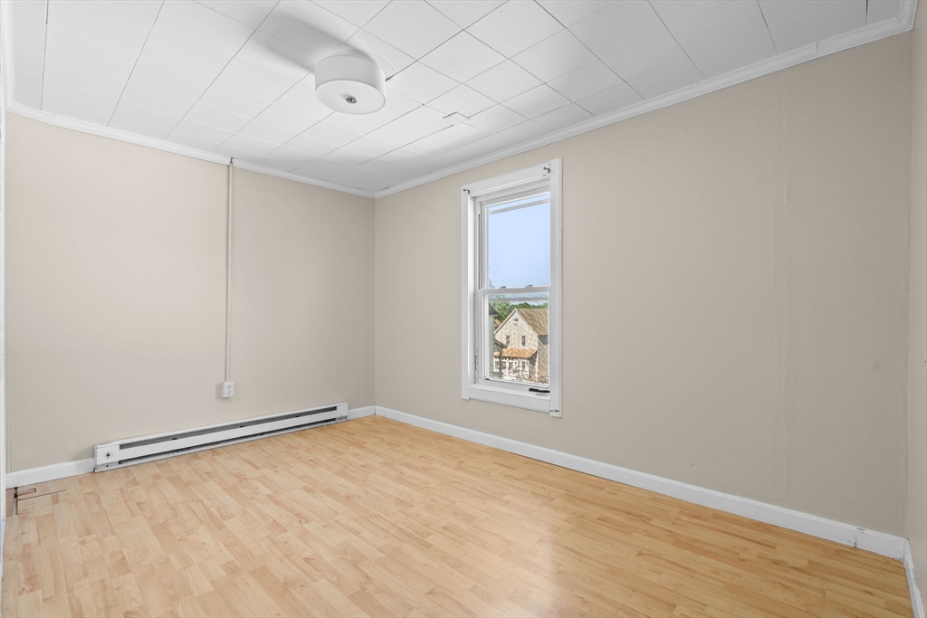 26 Mckinley Road Worcester, MA 01605 - Photo 23 of 36 Gallery Image 23