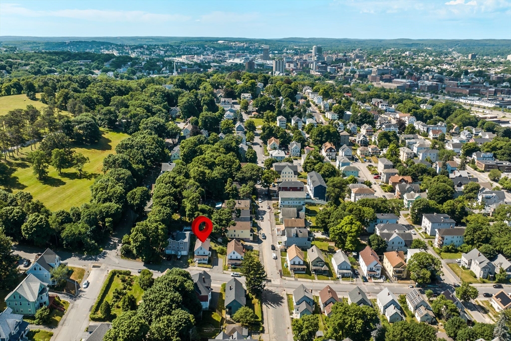 26 Mckinley Road Worcester, MA 01605 - Photo 6 of 36 Gallery Image 6