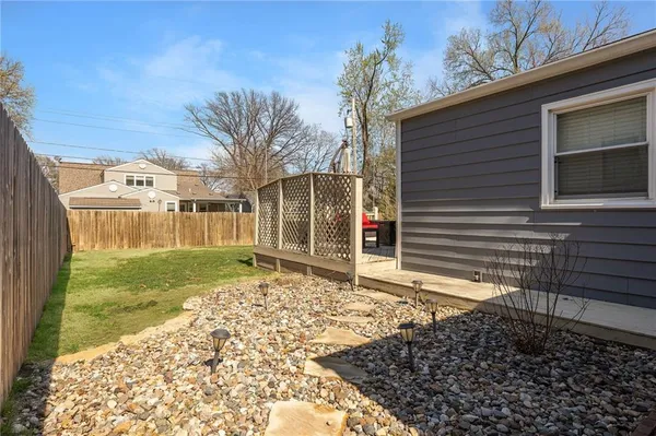 $445,000 | 5006 West 72nd Terrace, Prairie Village, KS 66208