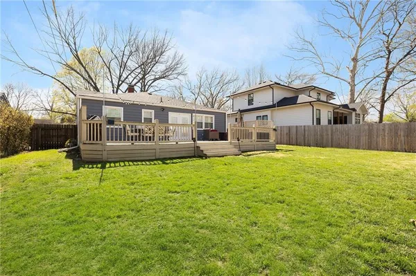 $445,000 | 5006 West 72nd Terrace, Prairie Village, KS 66208