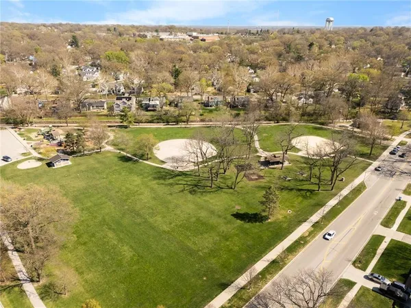 $445,000 | 5006 West 72nd Terrace, Prairie Village, KS 66208