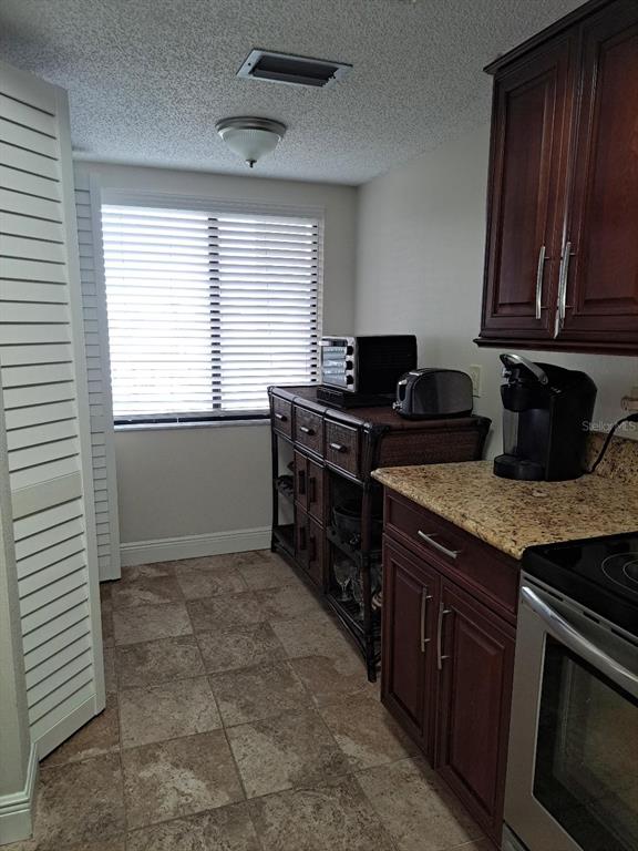 8150 Brent Street, Unit 714 Port Richey, FL 34668 - Photo 3 of 32