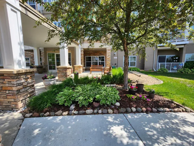 $145,000 | 5650 Boone Avenue North, Unit 408, New Hope, MN 55428