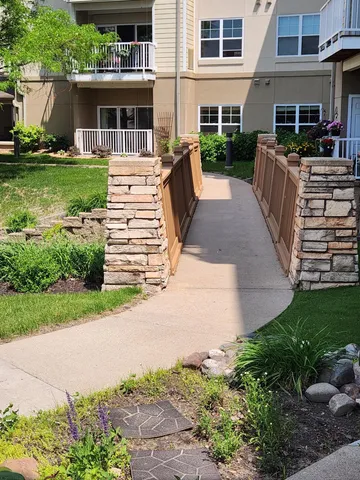 $145,000 | 5650 Boone Avenue North, Unit 408, New Hope, MN 55428