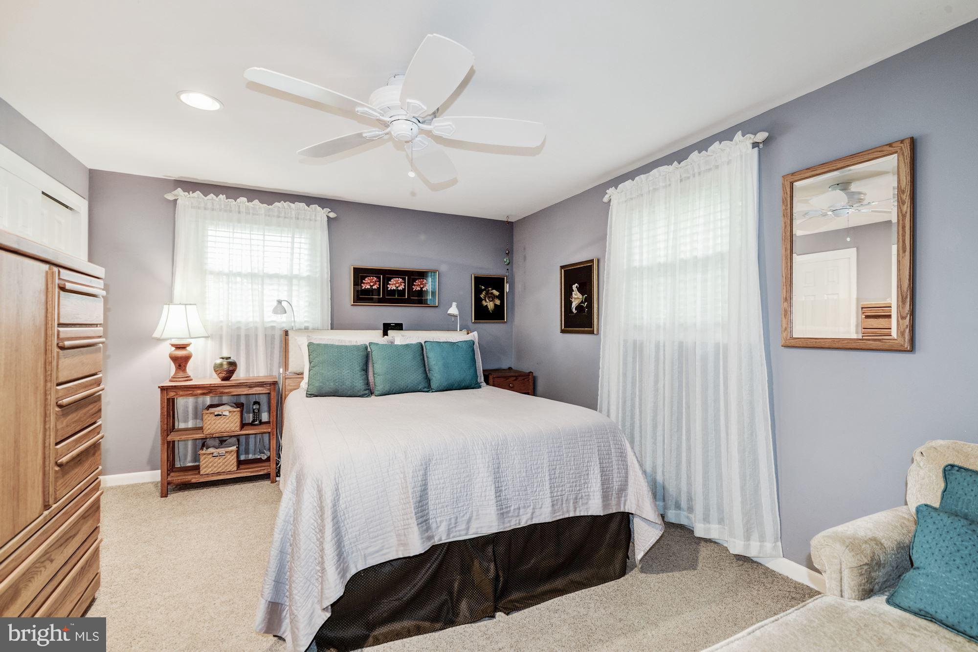 37 Hillside Road Stratford, NJ 08084 - Photo 18 of 37 Master bedroom