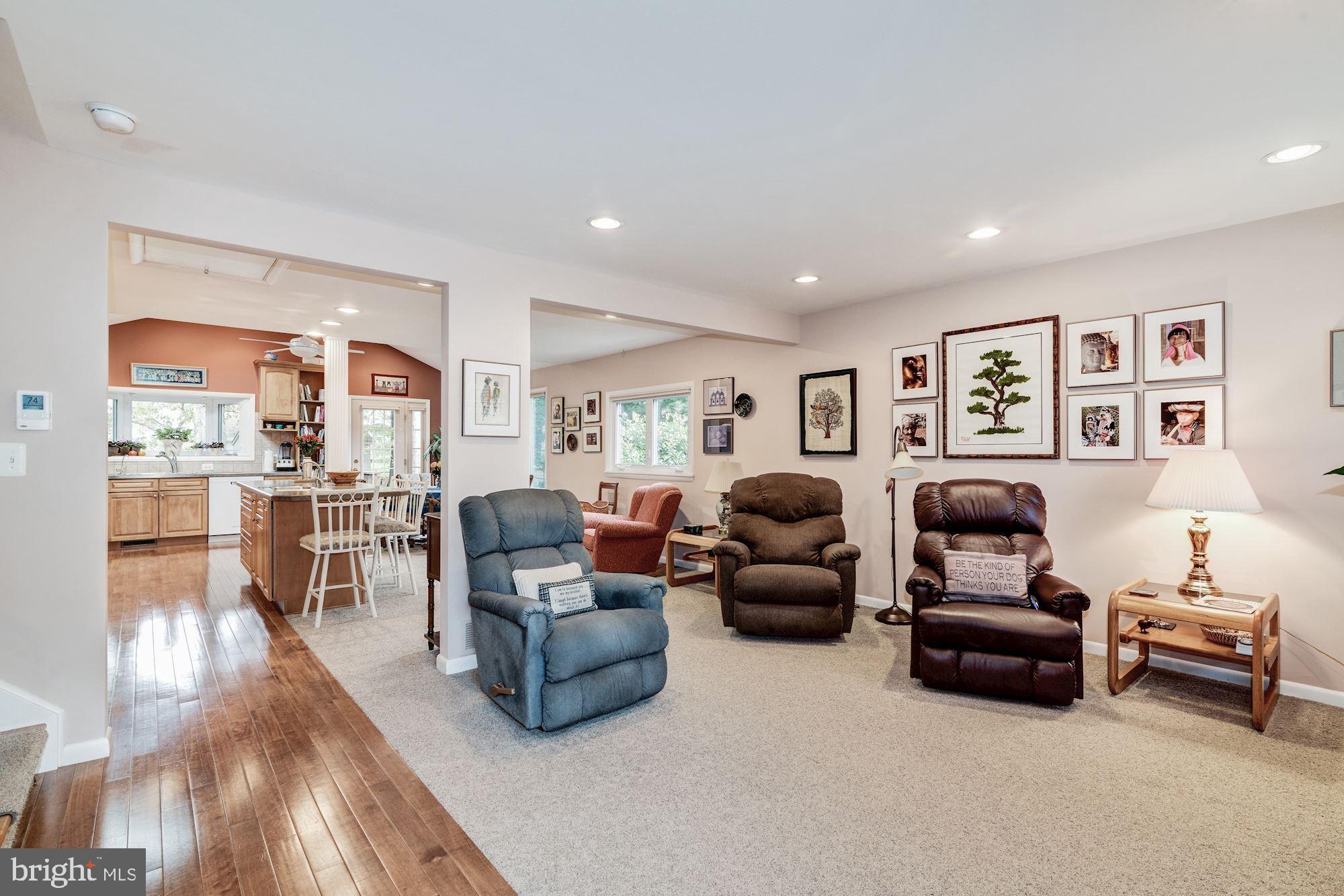 37 Hillside Road Stratford, NJ 08084 - Photo 10 of 37 19Ft X37Ft Open Concept Dining and Living area