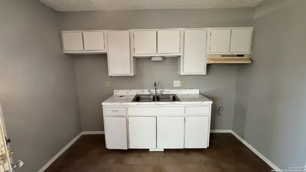 a close view of sink