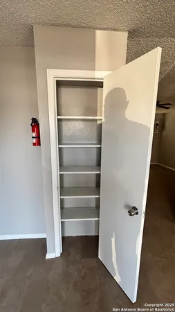 a view of utility room