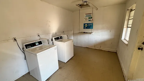 $825 | 5602 Bienville, Unit C6, San Antonio, TX 78233