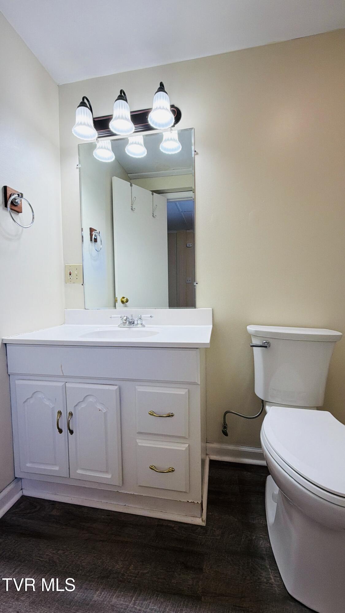 494 Old Jonesboro Road Bristol, TN 37620 - Photo 13 of 50 DJI_20260402_103957_183