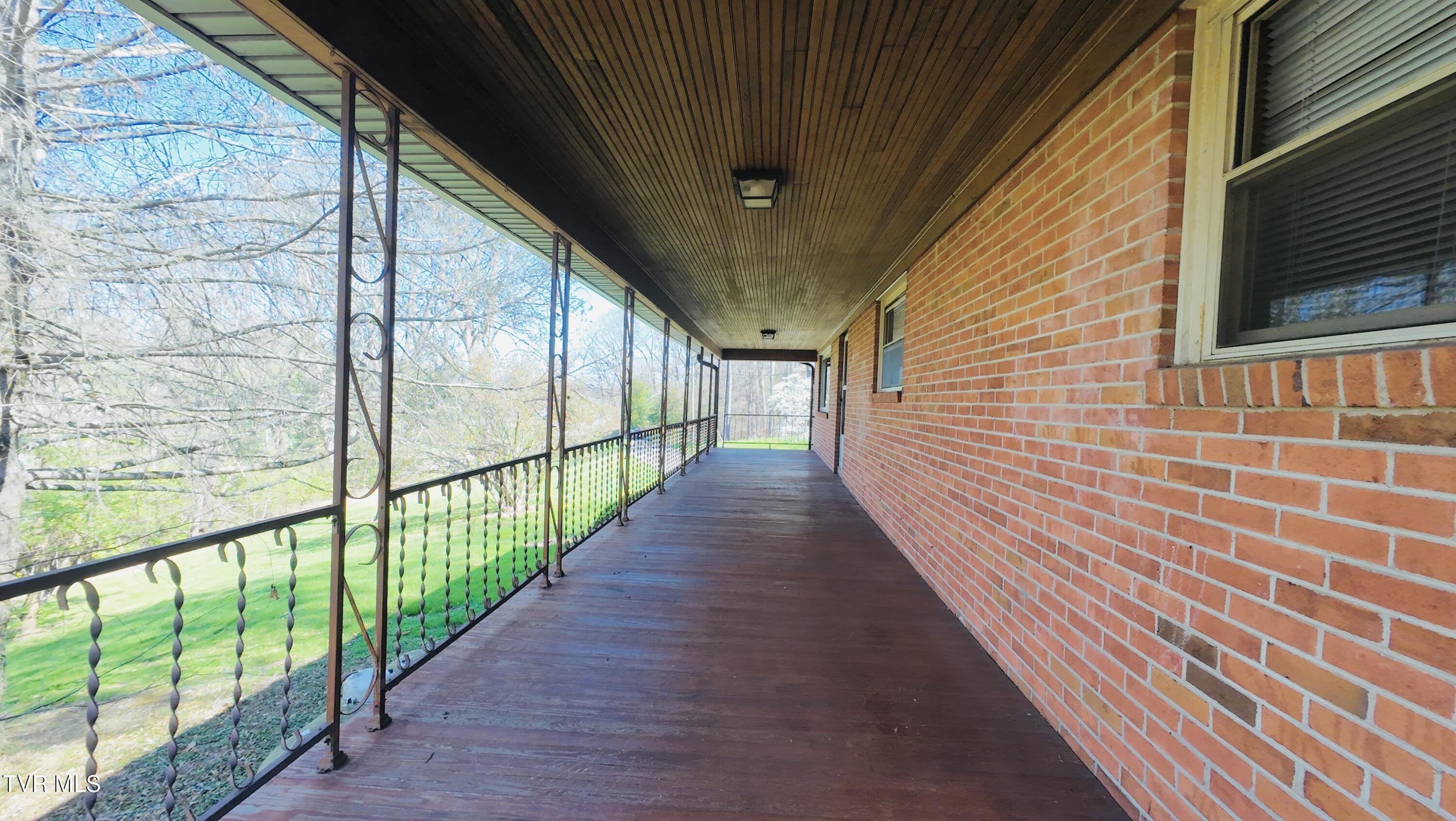 494 Old Jonesboro Road Bristol, TN 37620 - Photo 43 of 50 DJI_20260402113650_0022_D