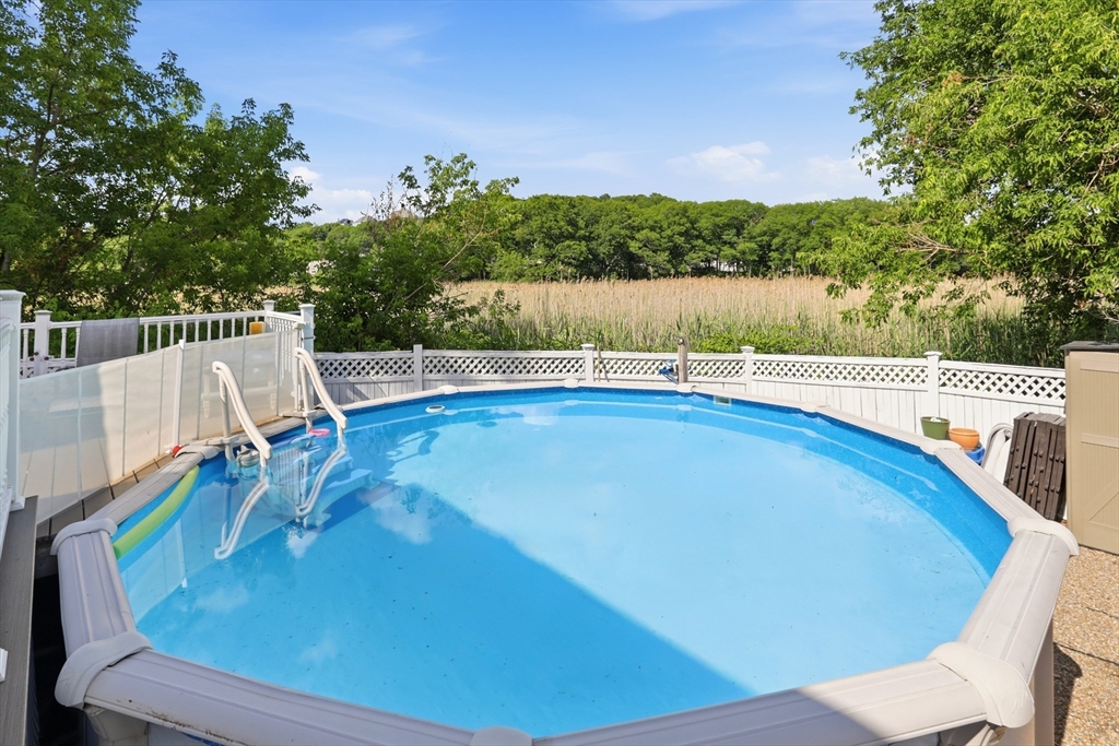 60 R Jasper Street Saugus, MA 01906 - Photo 33 of 33