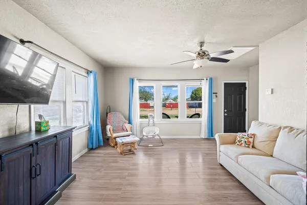 $115,000 | 435 West Lynn Street, Slaton, TX 79364