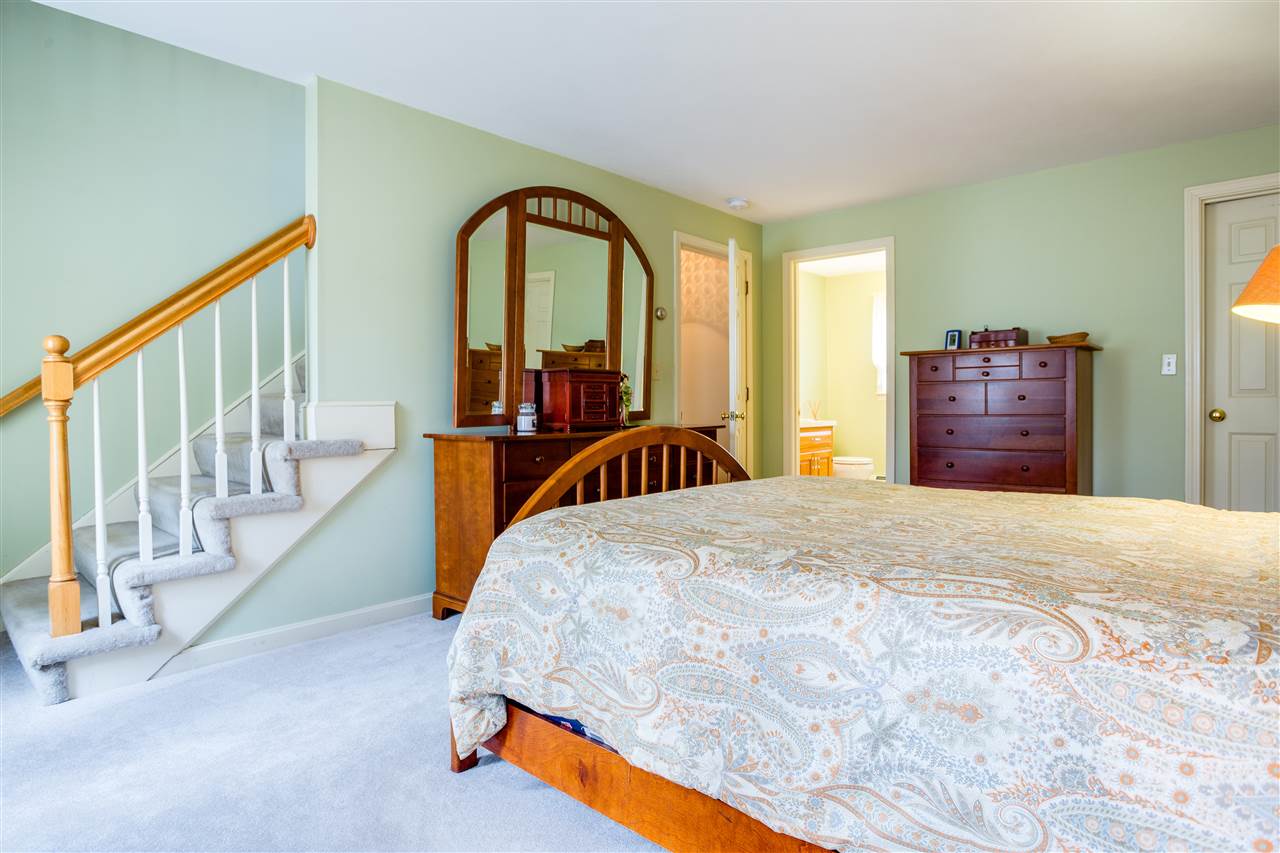 53 Mill Road Derry, NH 03038 - Photo 23 of 40