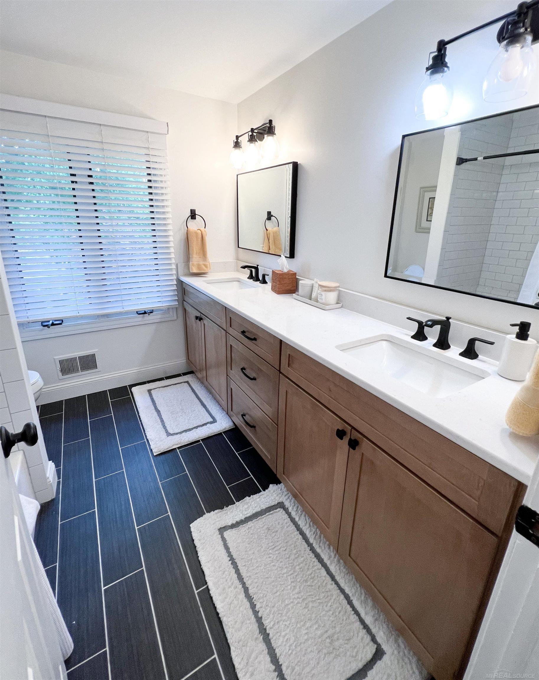 763 East Brookwood Rochester Hills Rochester, MI 48309 - Photo 46 of 60