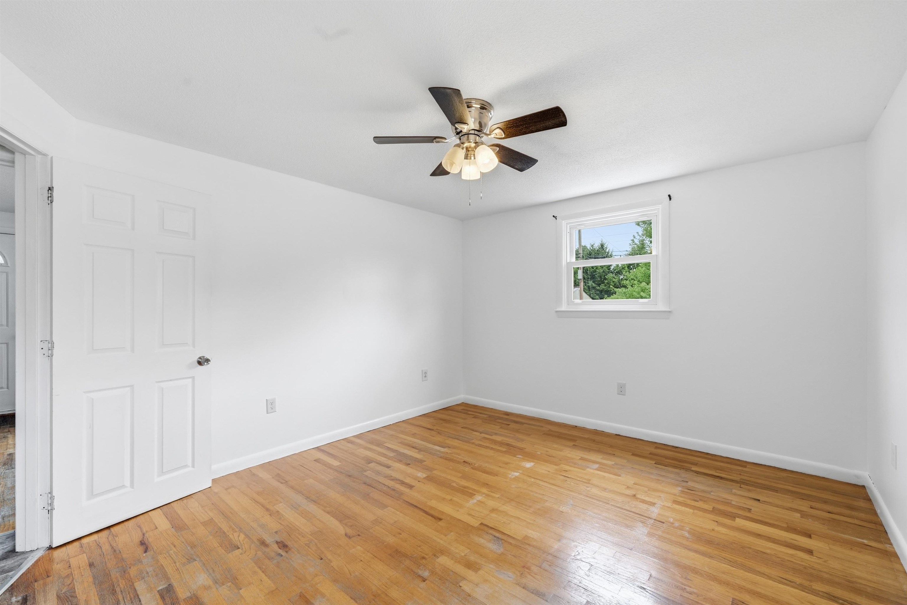 2 Iroquois Road Nashua, NH 03063 - Photo 24 of 36