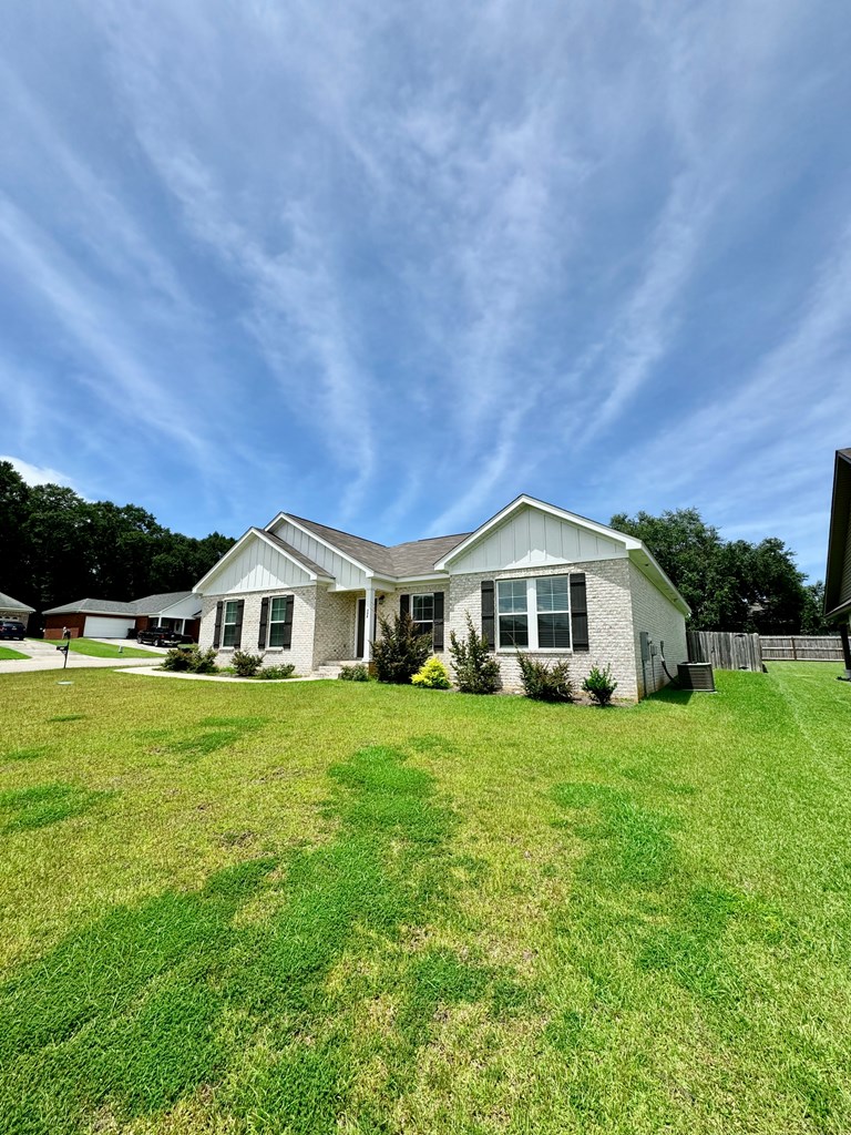 509 Sprucepine Road Dothan, AL 36301 - Photo 2 of 35