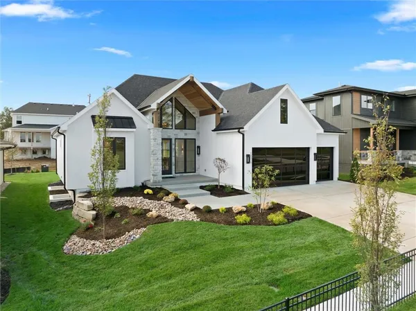 $929,900 | 12315 West 183rd Terrace, Overland Park, KS 66013