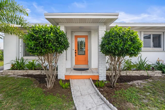 $595,000 | 1428 North M Street, Lake Worth Beach, FL 33460