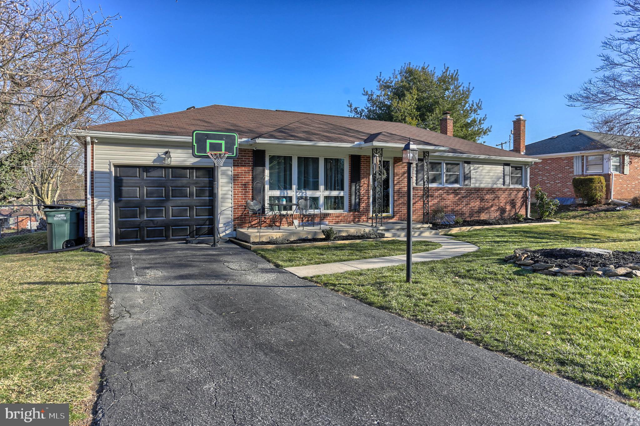 2545 Auburn Road York, PA 17402 - Photo 2 of 39 Gallery Image 2