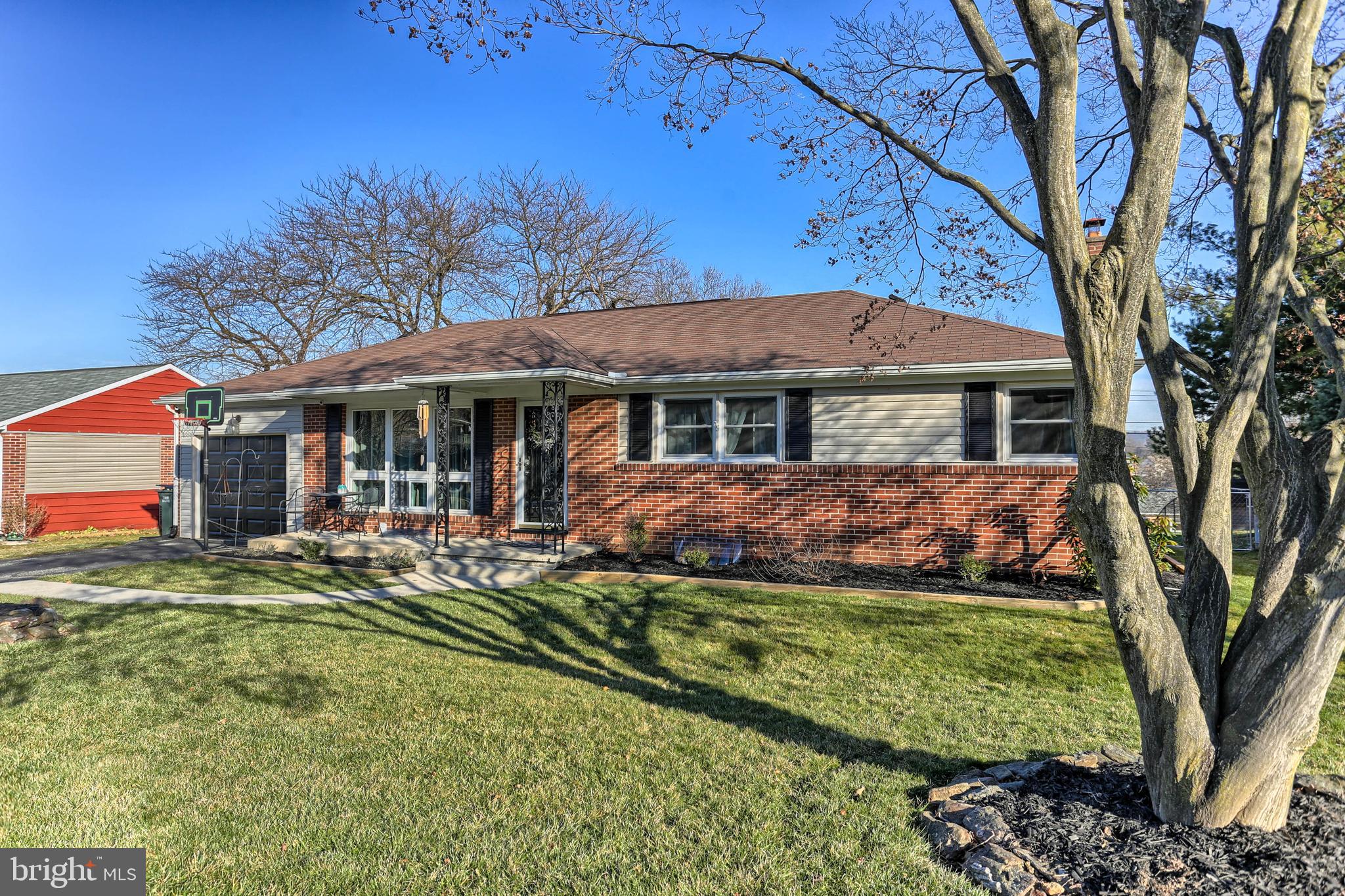 2545 Auburn Road York, PA 17402 - Photo 3 of 39 Gallery Image 3