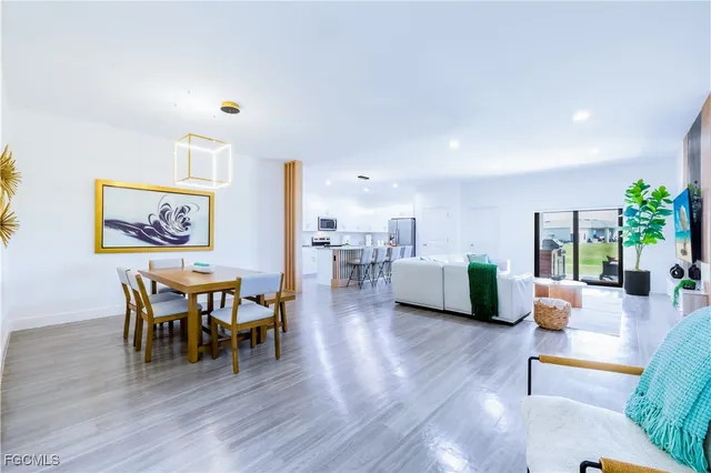 a view of an entryway of the house