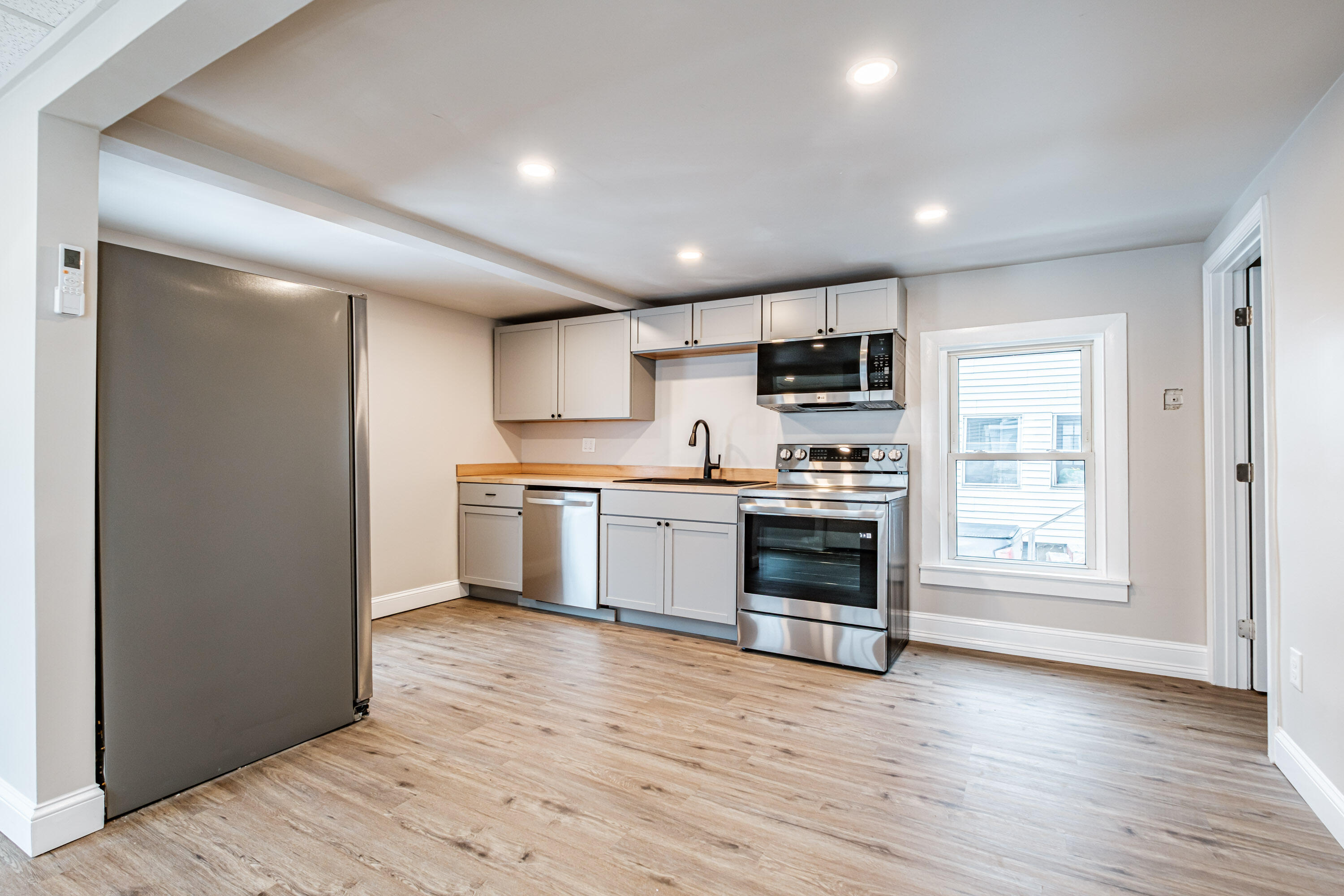 566 Washington Avenue Portland, ME 04103 - Photo 11 of 50 20260211gp-62014