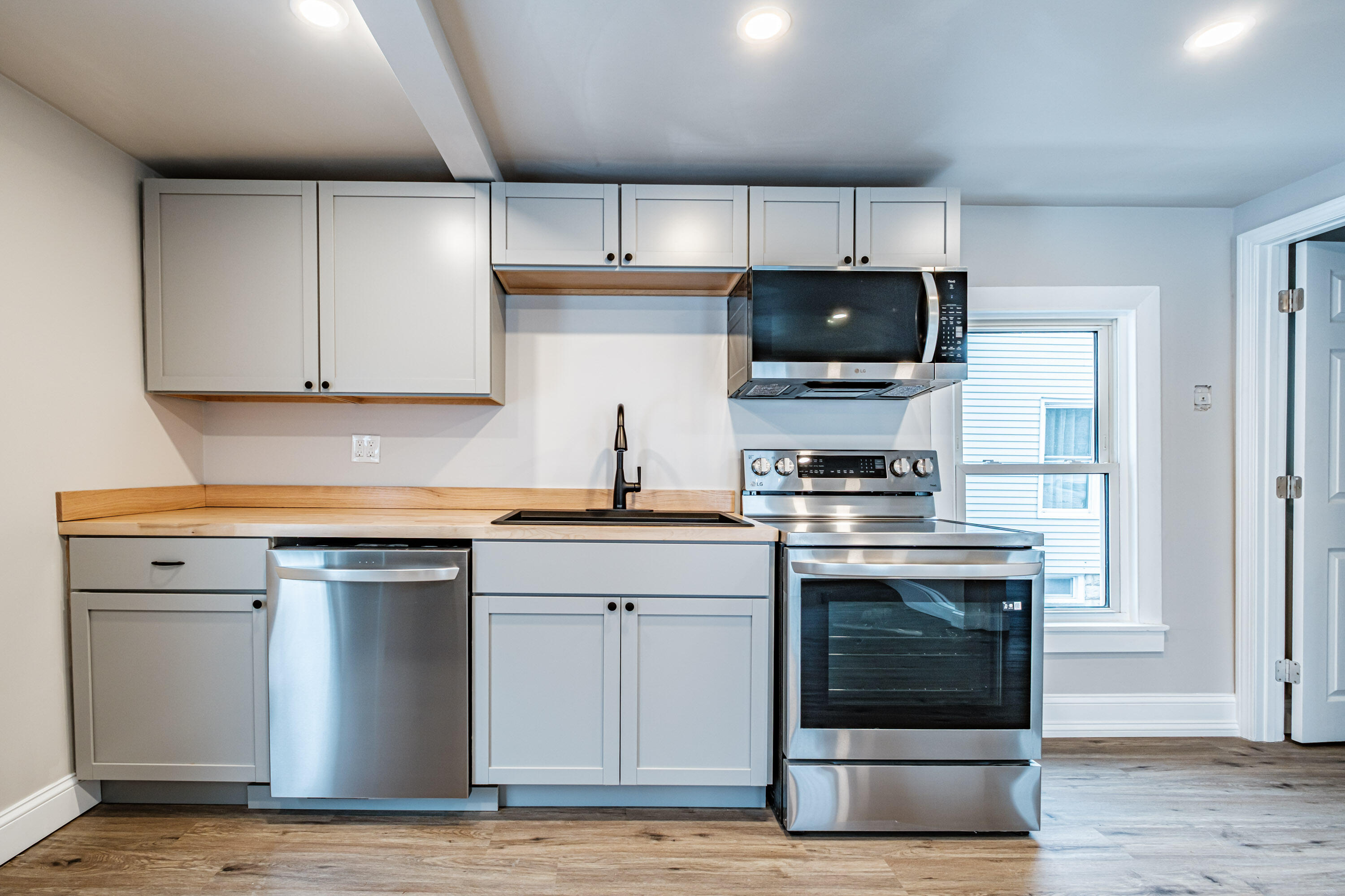 566 Washington Avenue Portland, ME 04103 - Photo 13 of 50 20260211gp-62016