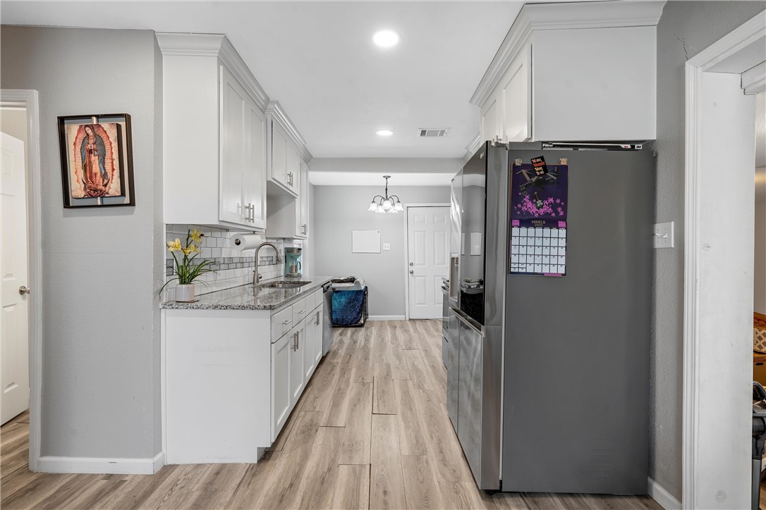 2211 Connor Avenue Waco, TX 76706 - Photo 4 of 15