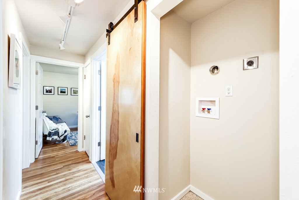 15005 Southeast 113th Street Renton, WA 98059 - Photo 11 of 25 Gallery Image 11