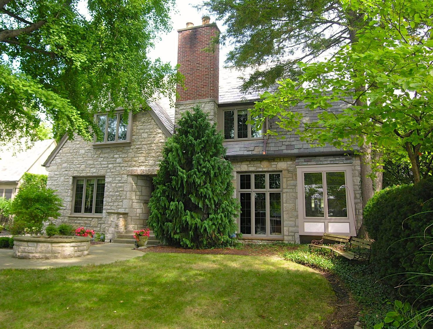 1996 Chatfield Road Columbus, OH 43221 - Photo 1 of 14 Gallery Image 1