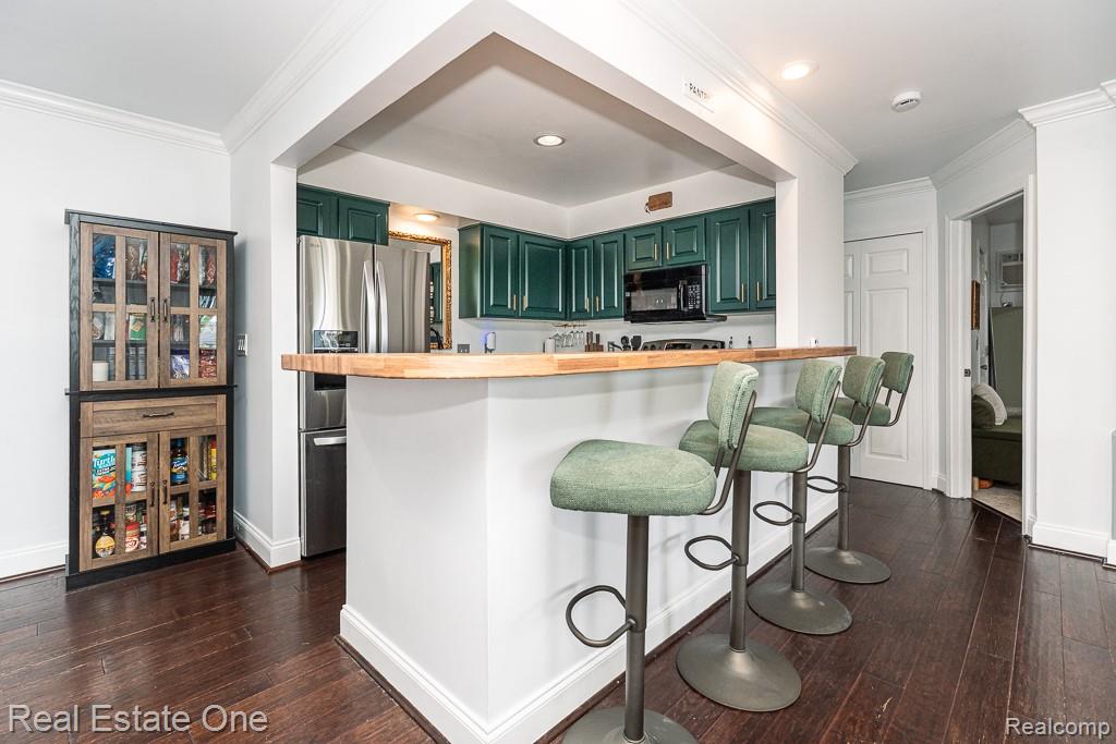 1121 Tienken Court Rochester Hills, MI 48306 - Photo 4 of 21