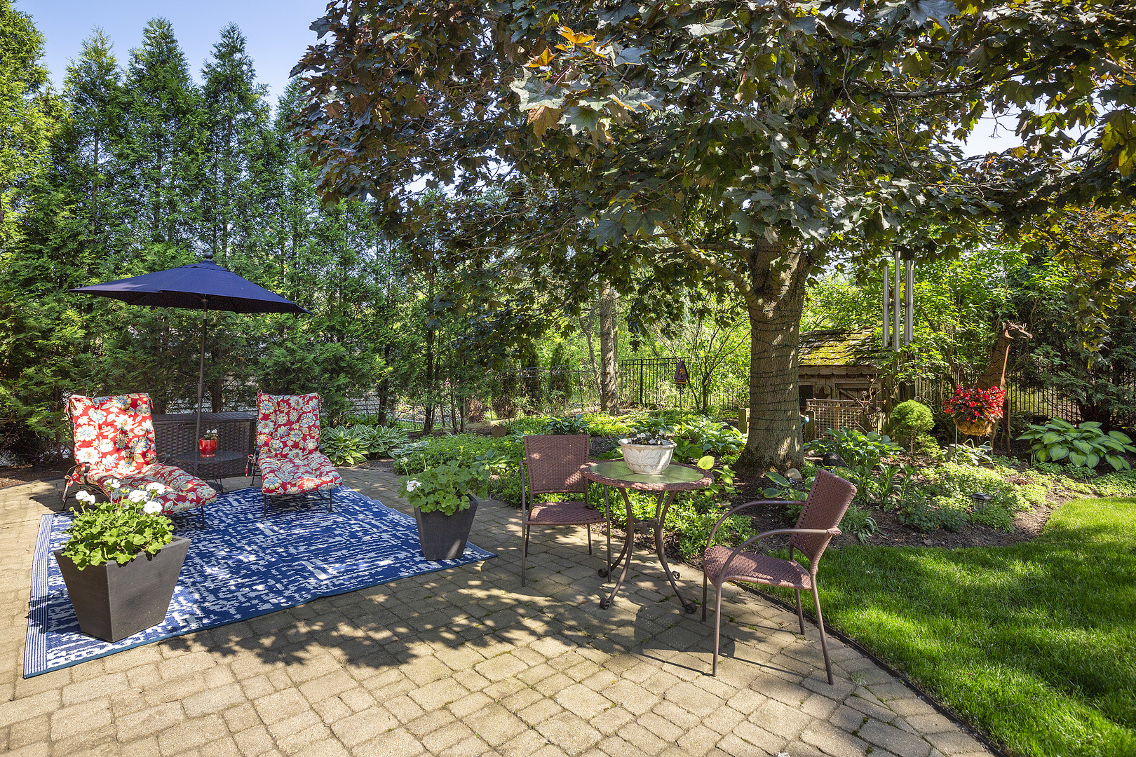 337 Warwick Road Deerfield, IL 60015 - Photo 17 of 22 Gallery Image 17