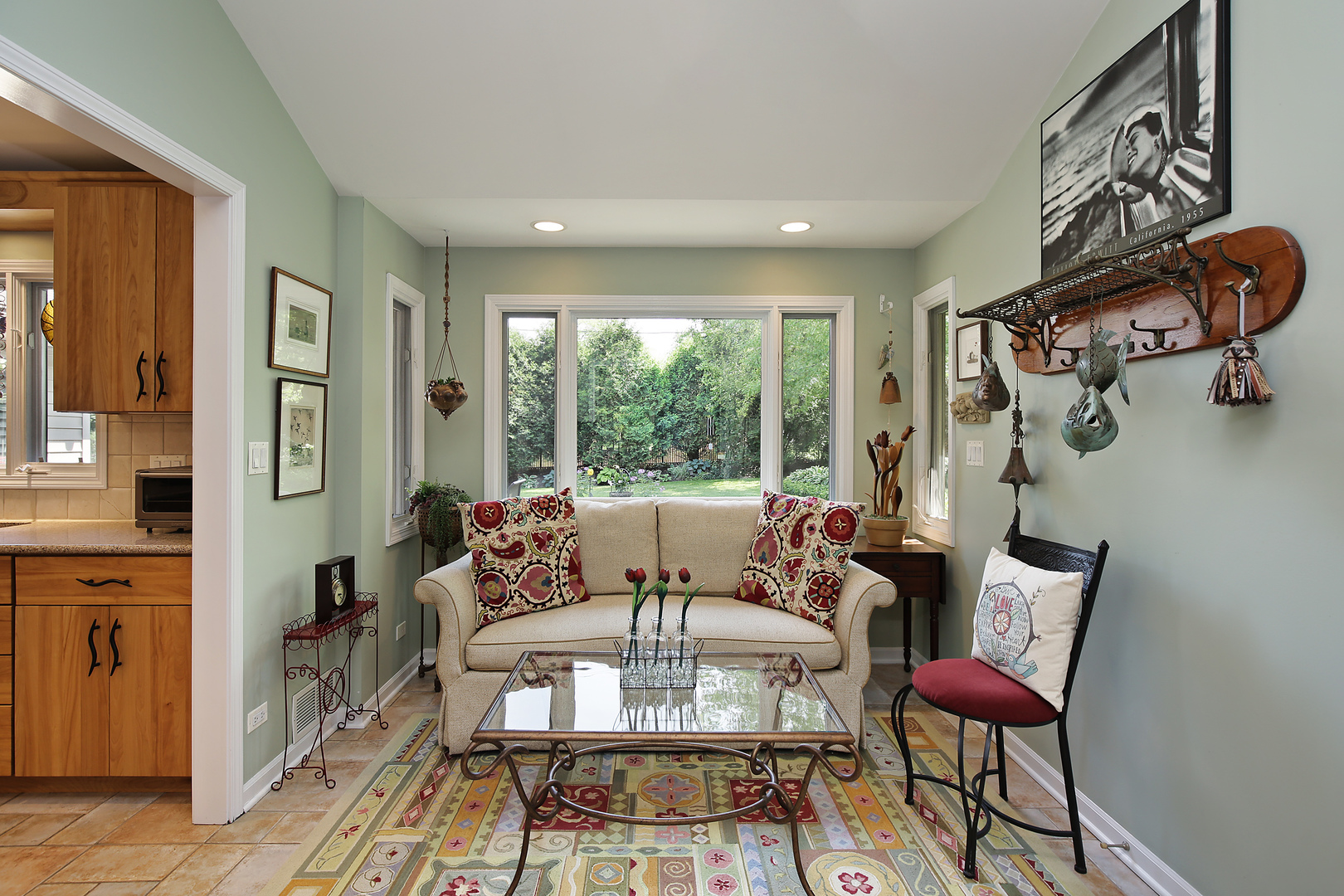 337 Warwick Road Deerfield, IL 60015 - Photo 7 of 22 Gallery Image 7