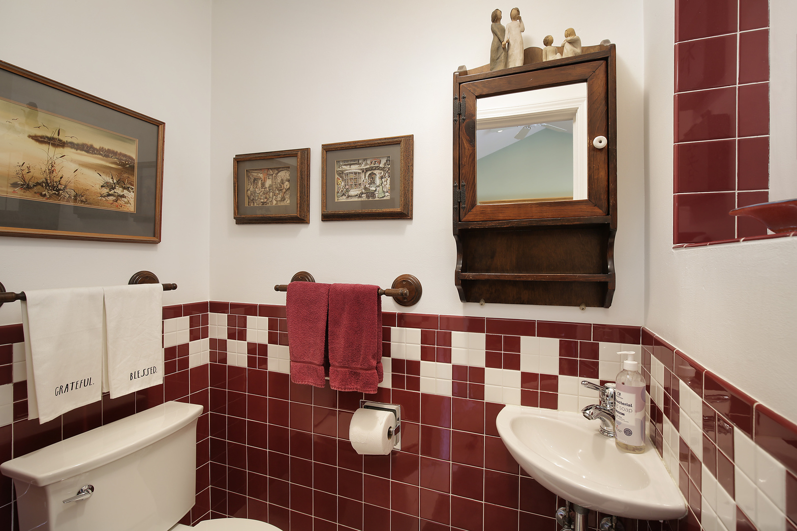 337 Warwick Road Deerfield, IL 60015 - Photo 8 of 22 Gallery Image 8