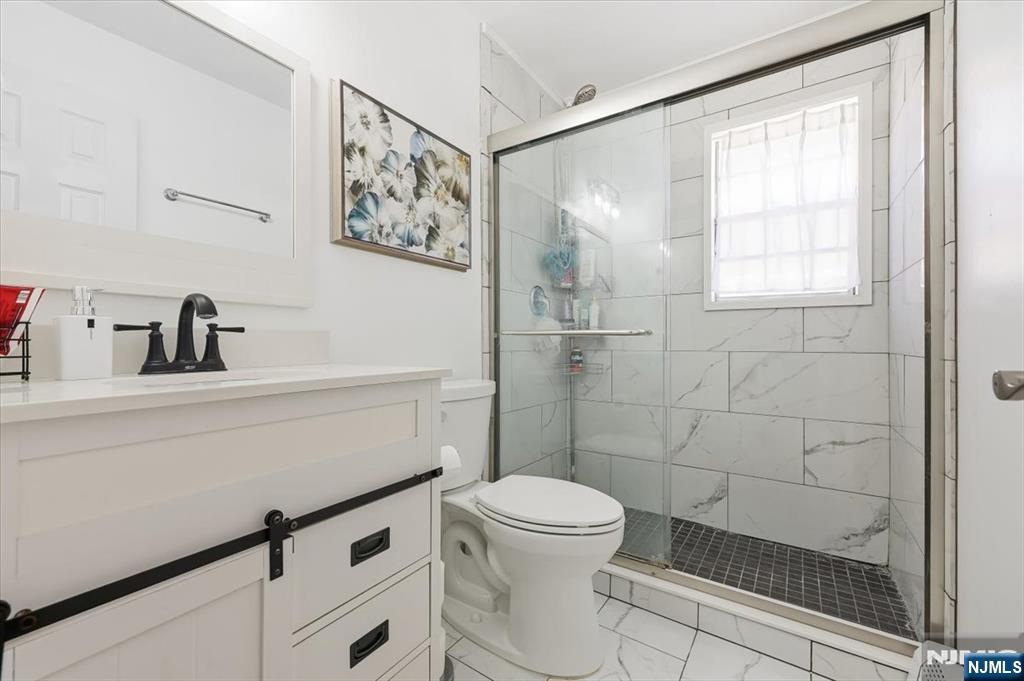 435 Teaneck Road, Unit 11 Ridgefield Park, NJ 07660 - Photo 14 of 22